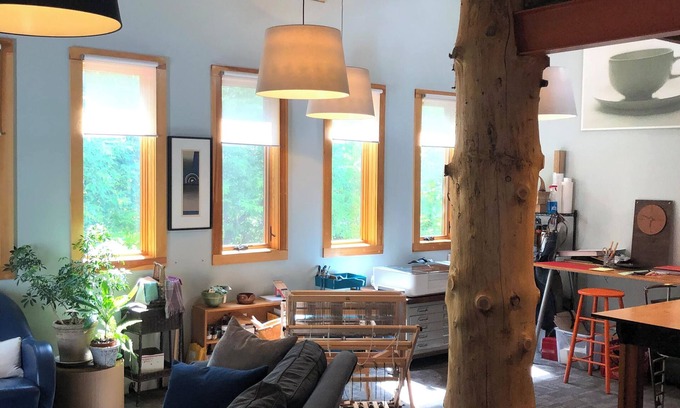 Manchester Center Apartment | Cozy In Town Manchester Studio w/Loft Bedroom.