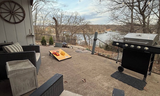 Lake Ozark House | Cozy lake house