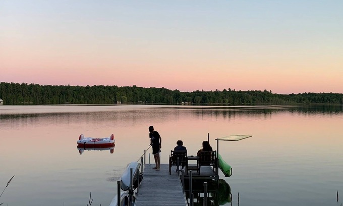 Leeds and the Thousand Islands Cottage | Cozy Lakefront Cottage on Quiet Family Friendly Lake!