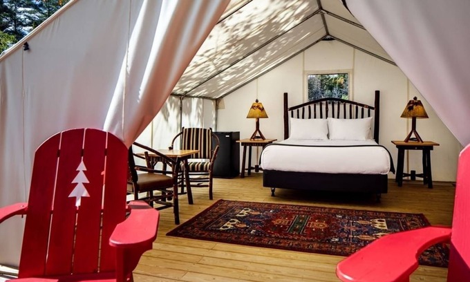 Schroon Lake Hotel | Cozy Lakeside Glamping for Couples! Explore the Adirondacks, Outdoor Pool!