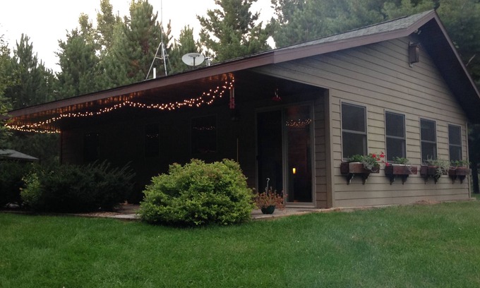 Webster Cottage | Cozy lil' Cottage is nestled in rolling hills and peaceful pines