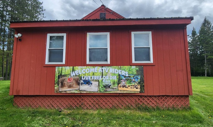 Colebrook House | Cozy Little Cottage