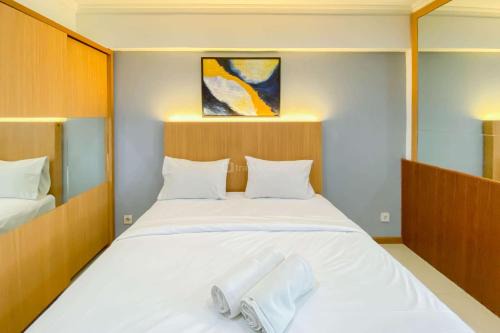 Kebagusan Apartment | Cozy Living Studio at Kebagusan City Apartment By Travelio