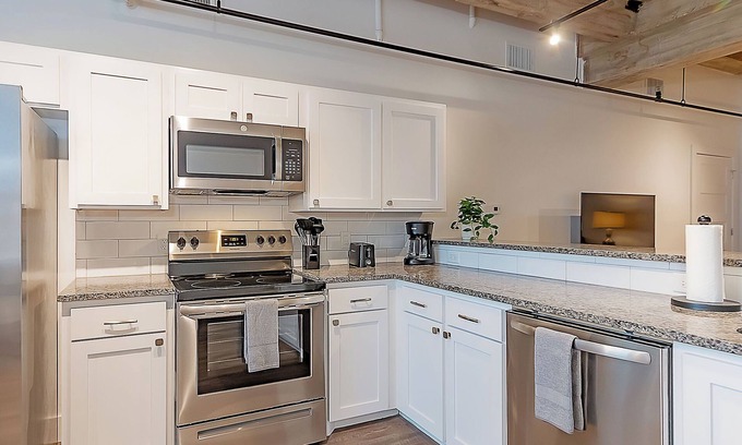 Downtown Apartment | Cozy loft apartment in historic Hotel Angelina in downtown Lufkin, TX.