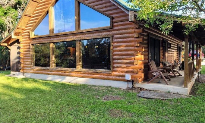 Georgetown Cabin | Cozy Log Cabin in the Woods Near Lake Georgetown and Suncity Dell Webb