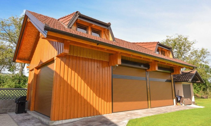 Cerklje ob Krki House | Cozy Luxe Holiday Home with Natural Thermal Bath - Seven Bedroom Holiday Home