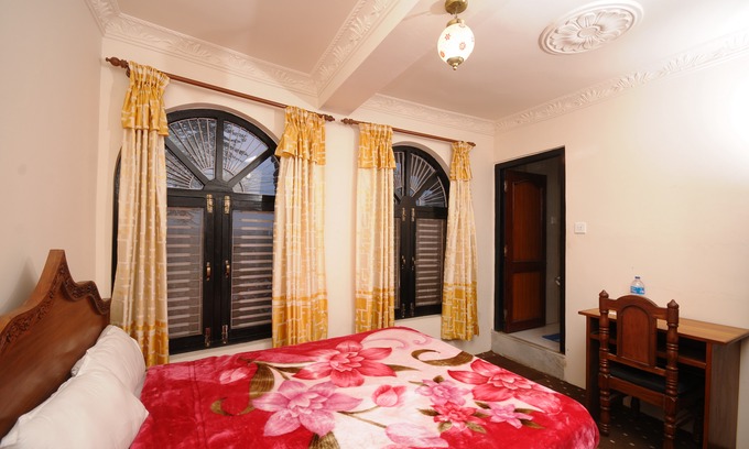 Madhyapur Thimi Hotel | Cozy Luxury Double Room - Manohara Pvt Ltd
