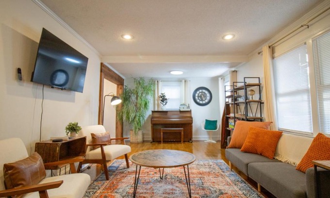 Mauldin House | Cozy Mauldin Hill by Brick and Home