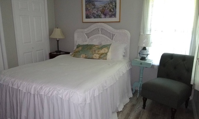 Milbridge House | Cozy Milbridge retreat just steps away