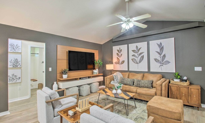 Brent House | Cozy-Modern Pensacola Home: Large Yard, Grill
