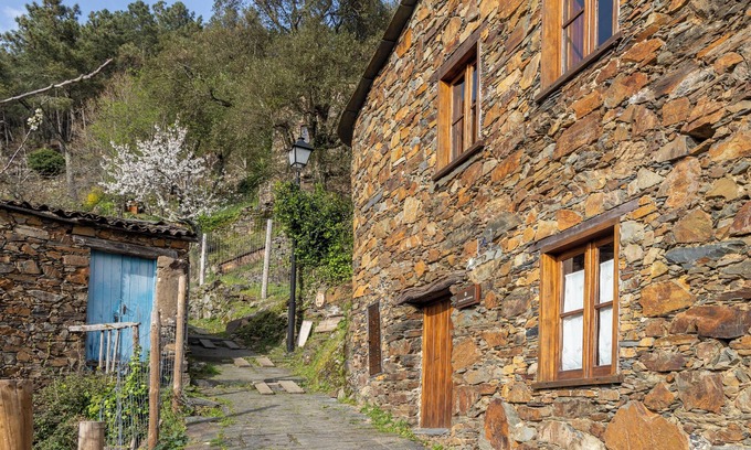 Lousa House | Cozy mountain house for two