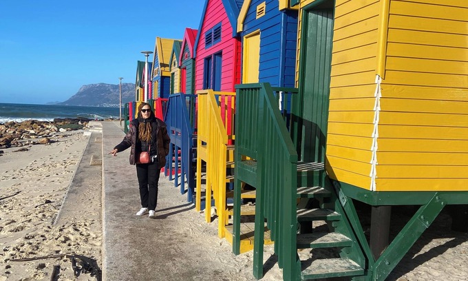 Marina da Gama Apartment | Cozy Muizenberg Holiday Home (near Surfers Corner Beach)