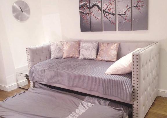 East Finchley Apartment | Cozy Muswell Hill 1-Bedroom Flat