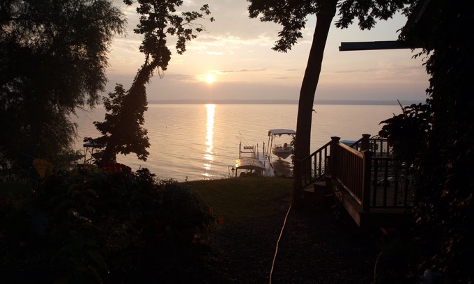 Town of Benton Cottage | Cozy new England style cottage Right on Wine and Beer Trail