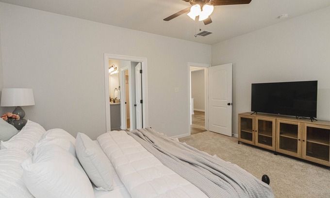 Milton House | Cozy NEW Home in the Heart of Lafayette!