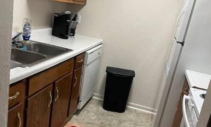 Greenwood Apartment | Cozy one bed/bathroom cottage