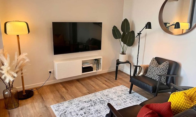 Richmond North Apartment | Cozy Place in heart of Richmond