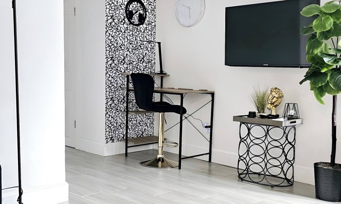 Maplewood Apartment | Cozy Platinum Retreat near NYC/EWR/Major Hospital