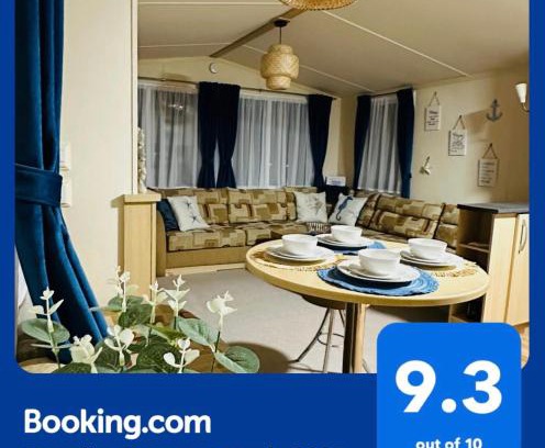 Rhyl House | Cozy Private Static Caravan at Llyons Robin Hood - Silver Birch Way 11