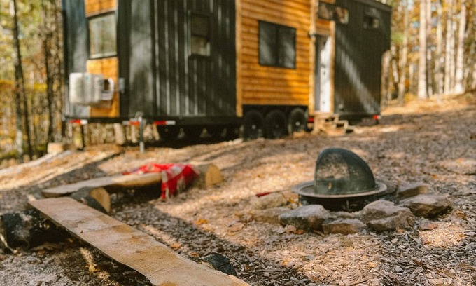 Mattawana House | COZY PSU Rustic Tiny Home and Fishing Retreat