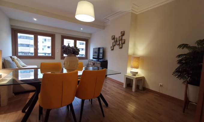Lumiar Apartment | Cozy Purple Telheiras Apartment