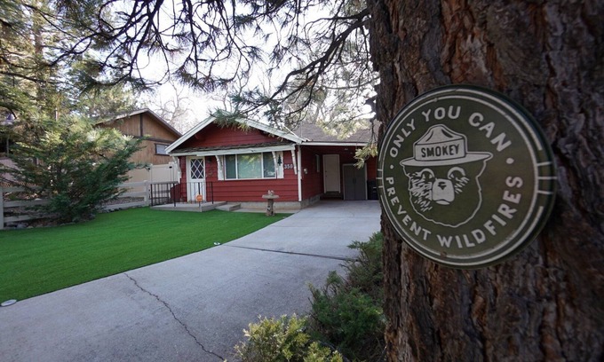 Sugarloaf House | Cozy Red Cabin - Hot Tub, Fenced Yard, Walk to Park