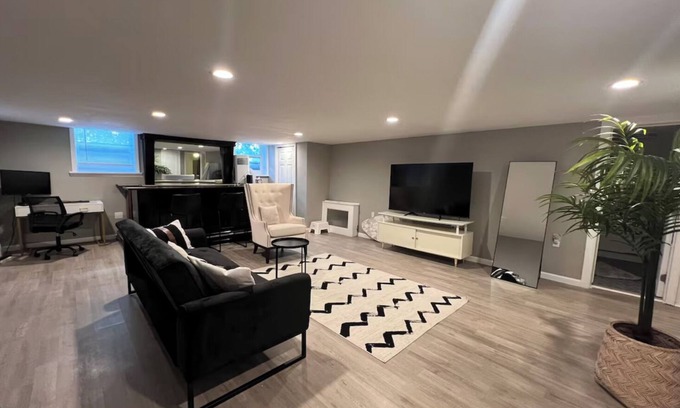 Teaneck Apartment | Cozy renovated 2 bedroom basement unit !