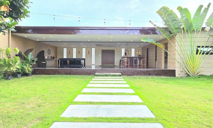 Bustos Resort | Cozy resort with WiFi and AC in welcoming Bulacan