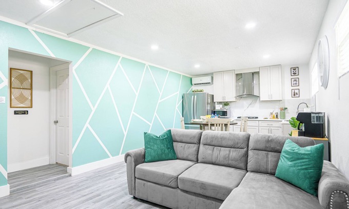 Tavares Apartment | Cozy retreat 1-bedroom apartment with WiFi, AC in enjoyable Mount Dora