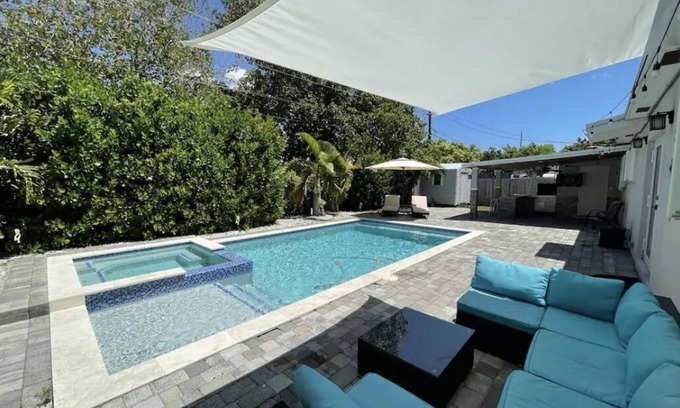 Coral Terrace House | Cozy retreat in the heart of Miami. Saltwater Pool