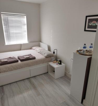 Dublin House | Cozy Room