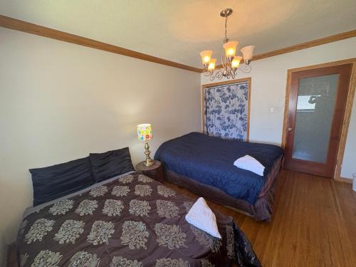 Fleetwood Bed & Breakfast | Cozy Room near Downtown Surrey