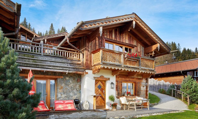 Hundsdorfl Cabin | Cozy, rustic hut in Almdorf Flachau