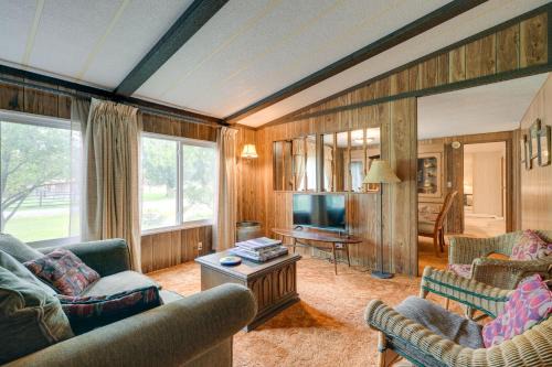 Salmon House | Cozy Salmon Home with Mountain Views and River Access