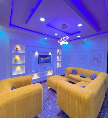 Umudike Apartment | Cozy & Serene Sanctuary -The Paletinos Homes
