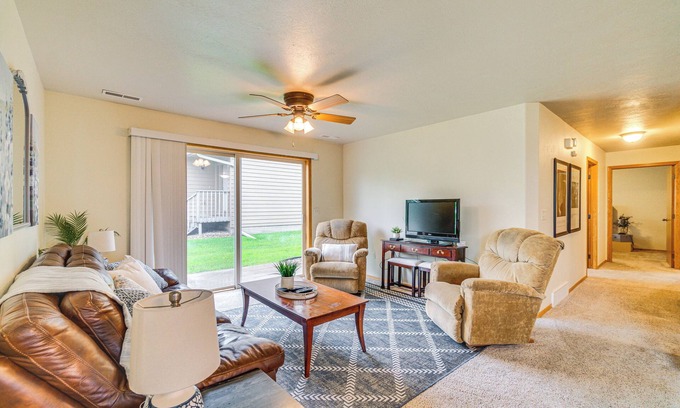 Buffalo Ridge Condo | Cozy Sioux Falls House - Walk to Park!