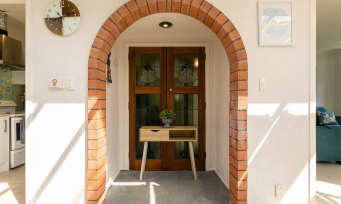 Mission Bay House | Cozy Spacious Coastal Villa 100m from Mission Bay beachn