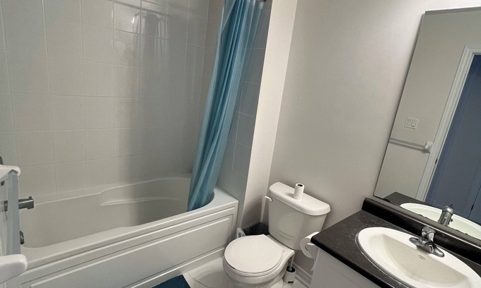 Guelph House | Cozy stay near Guelph's best