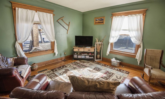 Cottonwood Falls House | Cozy Stone & Brick home in the heart of the Beautiful Flint Hills