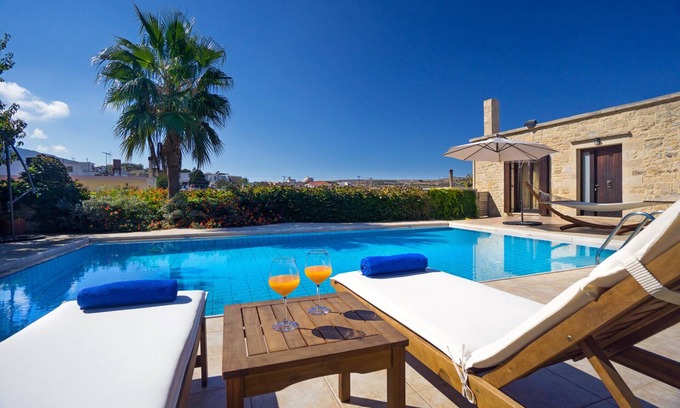 Platanos Villa | Cozy Stone Villa, 3 BD, 2 BA, private pool
