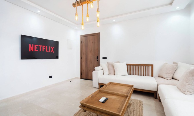 Belvedere Apartment | Cozy Studio Near Train Stations & Hassan II Mosque