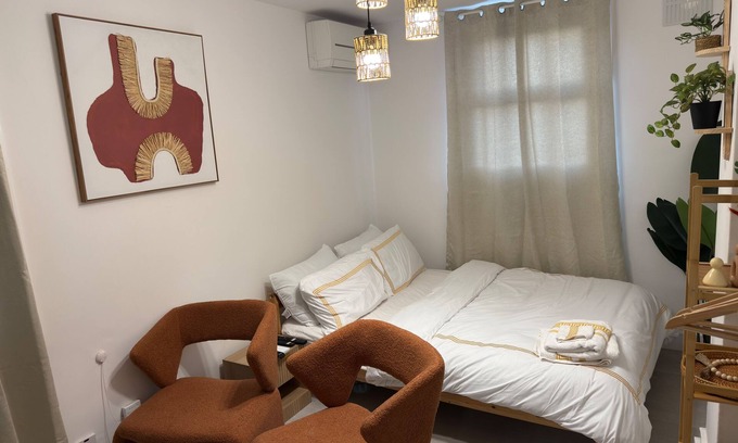 Selhurst Apartment | Cozy Studio Retreat in Croydon