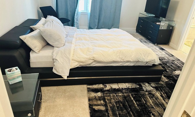 Landover House | Cozy townhome in lovely Hyattsville with AC, fitness room, WiFi