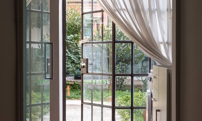 Palombina Nuova Apartment | Cozy vacation home with a garden, just steps away from the sea.Pet-friendly.