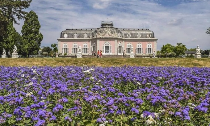 Urdenbach Apartment | Cozy vacation apartment close to Benrath Castle Düsseldorf with terrace and kitchen