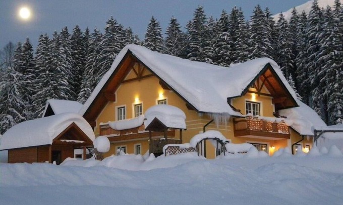 Lackenhof Apartment | Cozy vacation apartment (60sqm) with a view of the Kleiner Ötscher