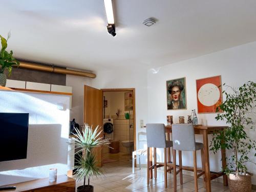 Rauhenbretzingen Apartment | Cozy Vibes