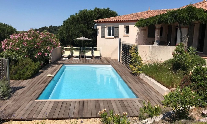 Caunes-Minervois Villa | Cozy Villa in Caunes-Minervois with Swimming Pool