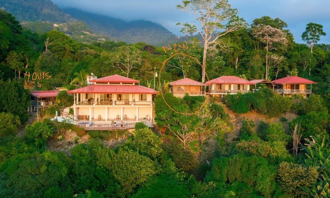 Ballena Cottage | Cozy villa with an ocean view & Pool #3