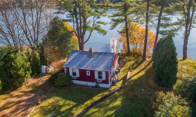 Harpswell Cottage | Cozy Waterfront Cottage in Harpswell, Maine
